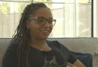 Manunulat sa TV na si Raamla Mohamed